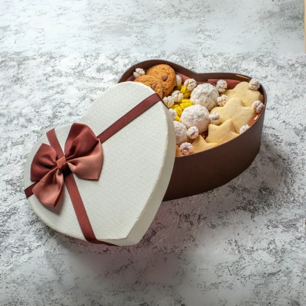 personalized boxes for desserts