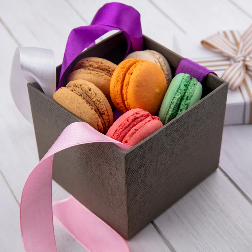 custom macaron boxes