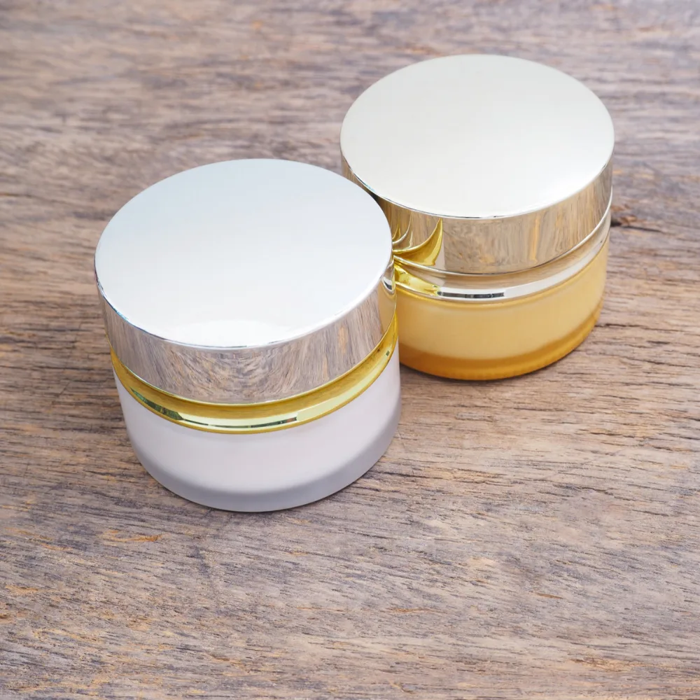 round glass containers with lids